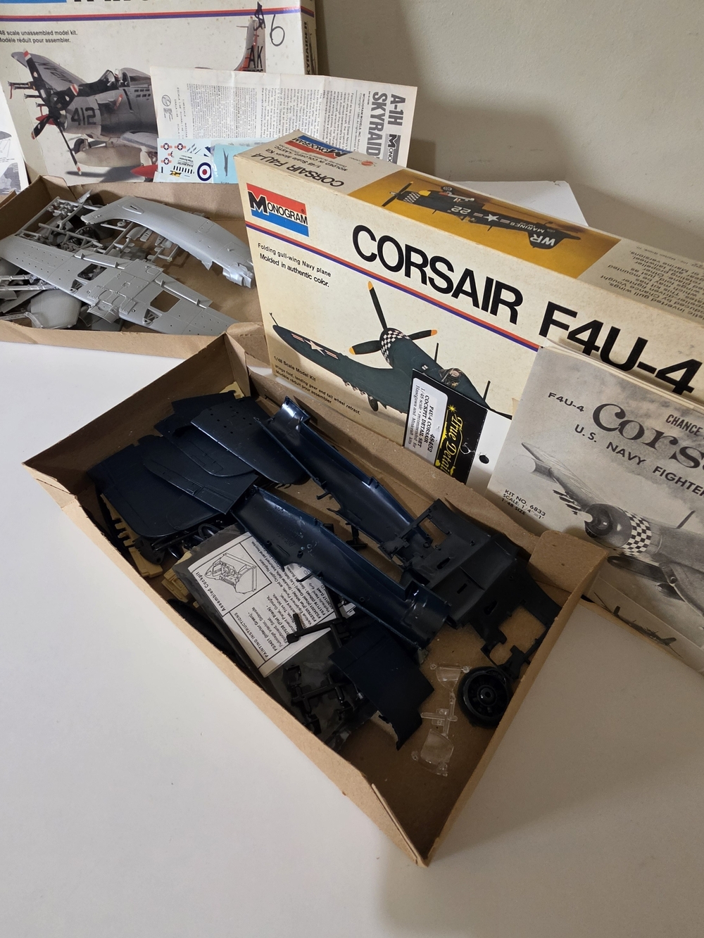 Monogram, Airplane Model Kit, bundle 4 boxes - Picture 7 of 8